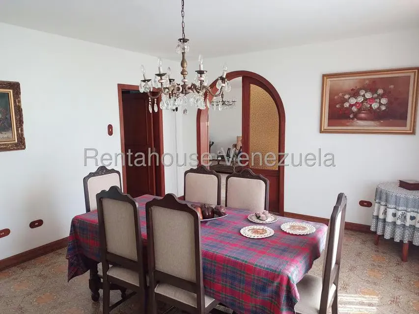 Casa (Multipes Niveles) en Venta en Colinas de La California, Distrito Metropolitano - 18