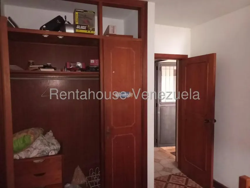 Casa (Multipes Niveles) en Venta en Colinas de La California, Distrito Metropolitano - 24