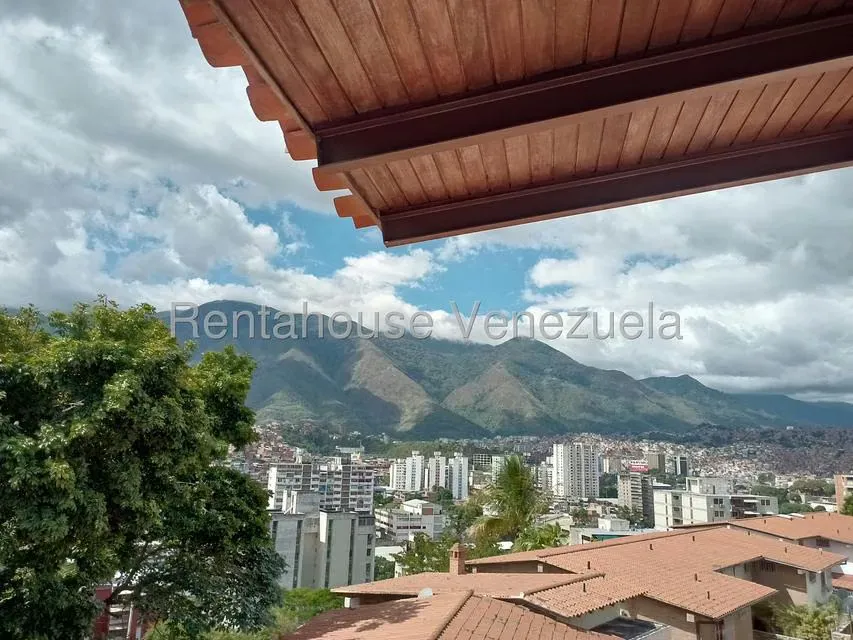 Casa (Multipes Niveles) en Venta en Colinas de La California, Distrito Metropolitano - 41
