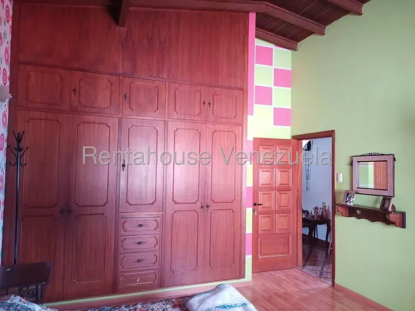 Casa (Multipes Niveles) en Venta en Colinas de La California, Distrito Metropolitano - 49