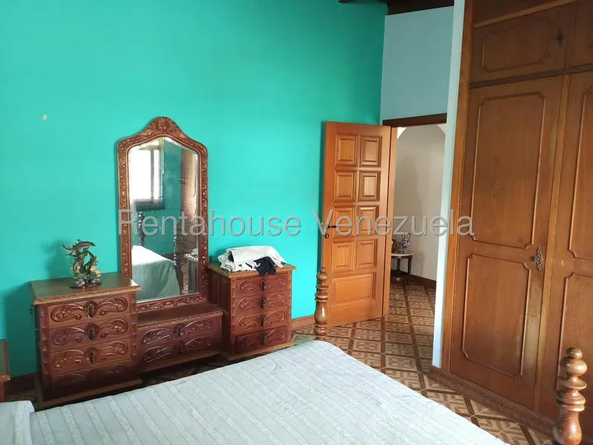 Casa (Multipes Niveles) en Venta en Colinas de La California, Distrito Metropolitano - 55