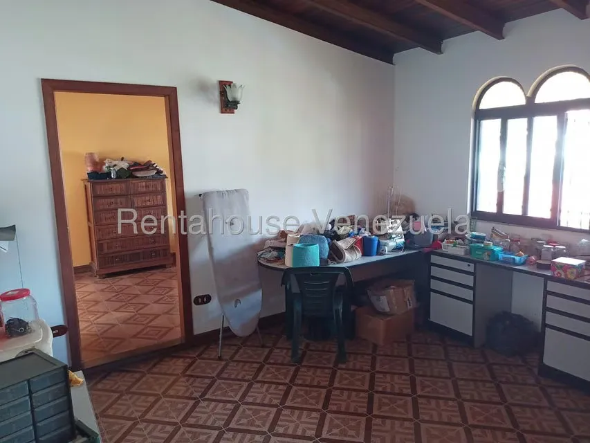 Casa (Multipes Niveles) en Venta en Colinas de La California, Distrito Metropolitano - 59
