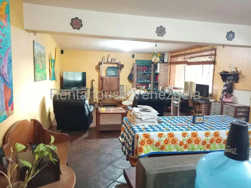 Casa (Multipes Niveles) en Venta en Colinas de La California, Distrito Metropolitano - 75