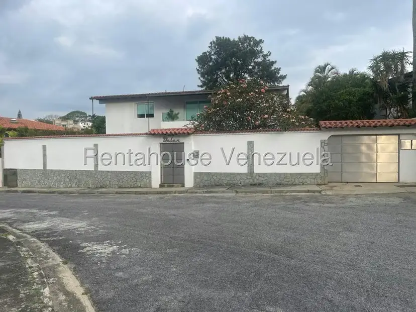 Casa (Duplex) en Venta en Colinas del Tamanaco, Distrito Metropolitano