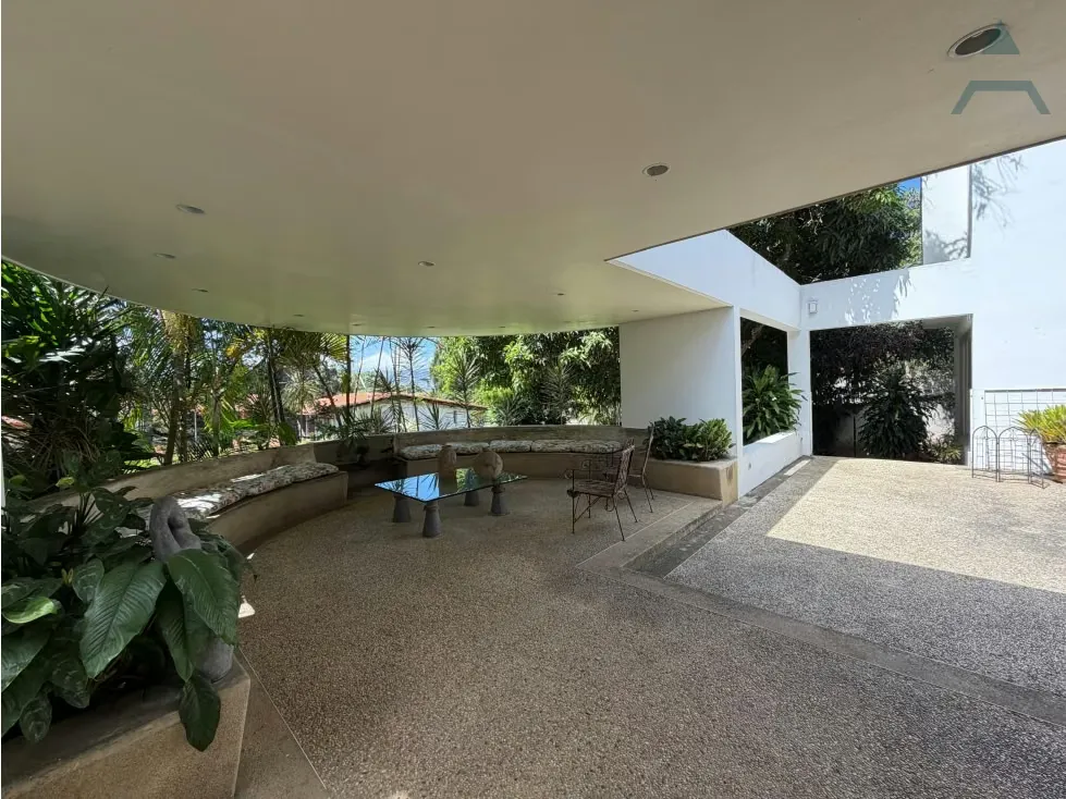 Se vende casa 1650m2 6h/8b/8p Los Chorros 5735 - 14