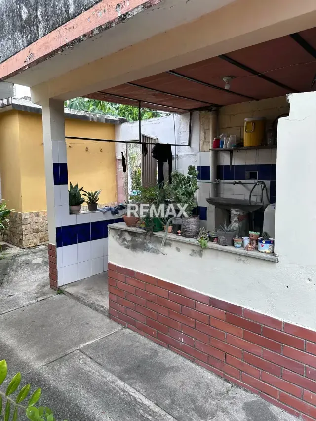 VENDO CASA GRANDE AV ALIANZA - 7