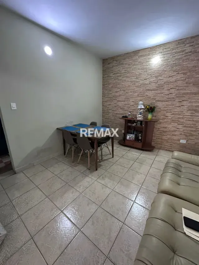 VENDO CASA GRANDE AV ALIANZA - 9