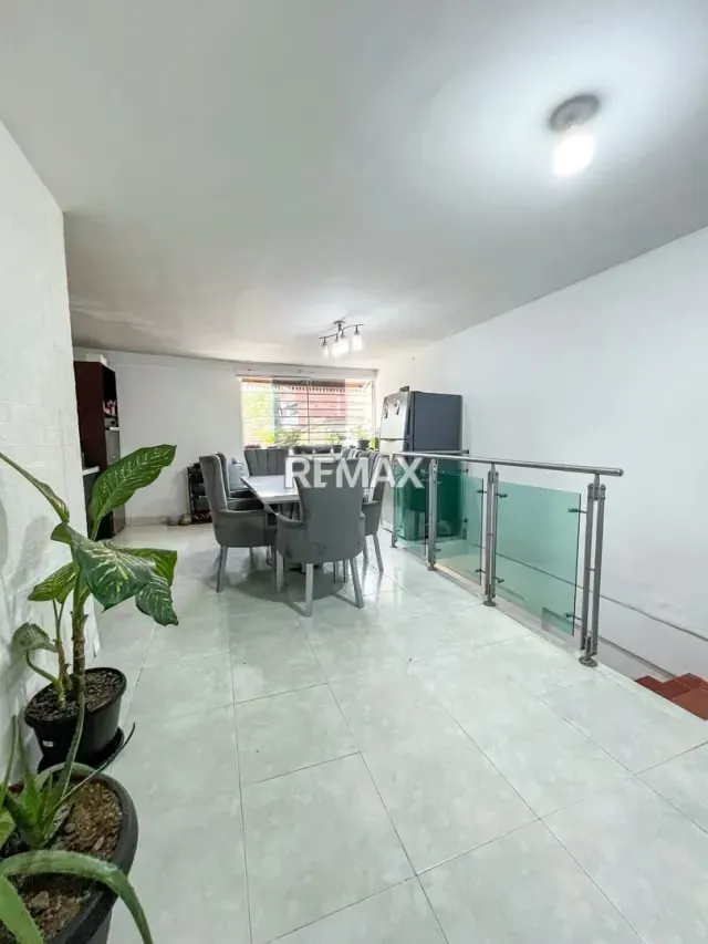 Se vende Casa doble propósito Ubicada en el casco central de Cordero Avenida Bolivar - 2