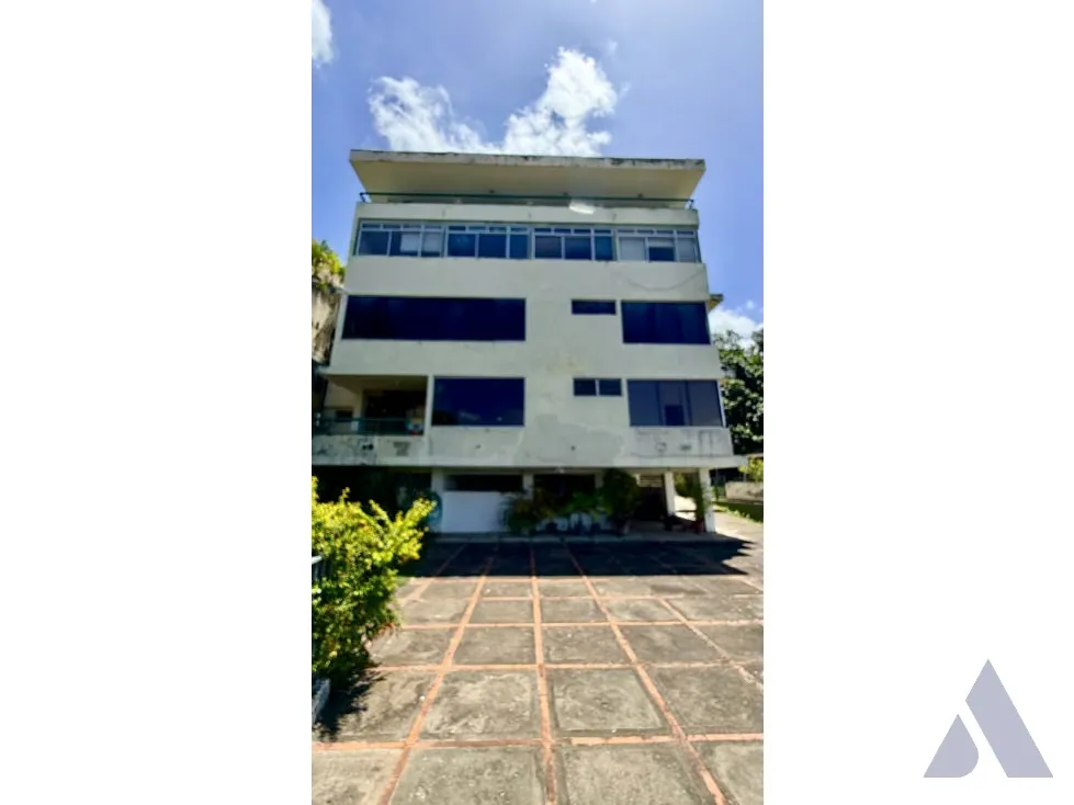 Se vende edificio 1259m La Florida 1980