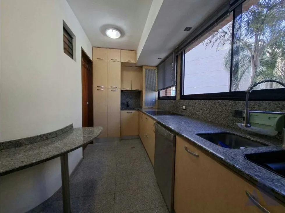 Se alquila apartamento 145m2 Las Mesetas 0866 - 8