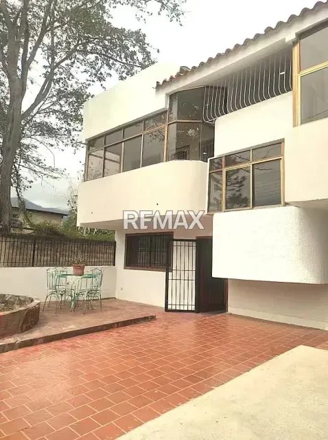 Inmueble de Alto Potencial para uso multifamiliar o corporativo en La Asunción - 5