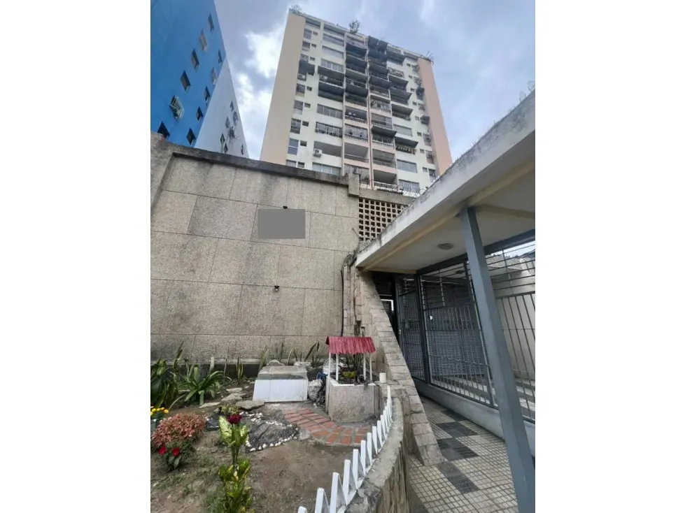 Apartamento en venta Av. San Martín, 158255CM 88m2/2H+1HS/1B+1BS