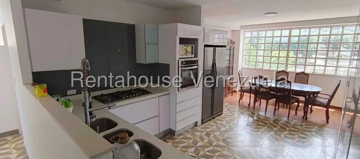 Apartamento (1 Nivel) en Alquiler en Cumbres de Curumo, Distrito Metropolitano - 14