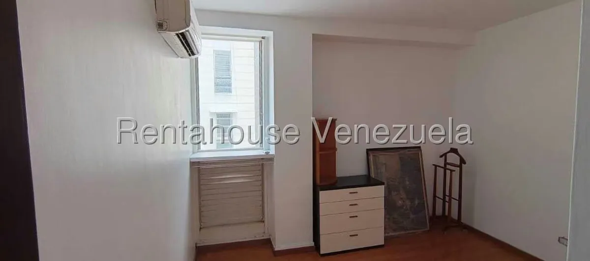 Apartamento (1 Nivel) en Alquiler en Cumbres de Curumo, Distrito Metropolitano - 21