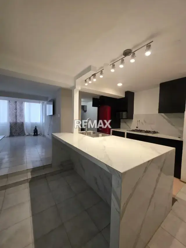 APARTAMENTO EN EDIF. EL PRADO AV UNIVERSIDAD