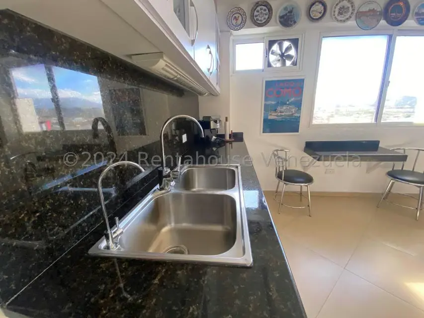 Apartamento (1 Nivel) en Venta en Avenida Bolivar, Nueva Esparta - 11