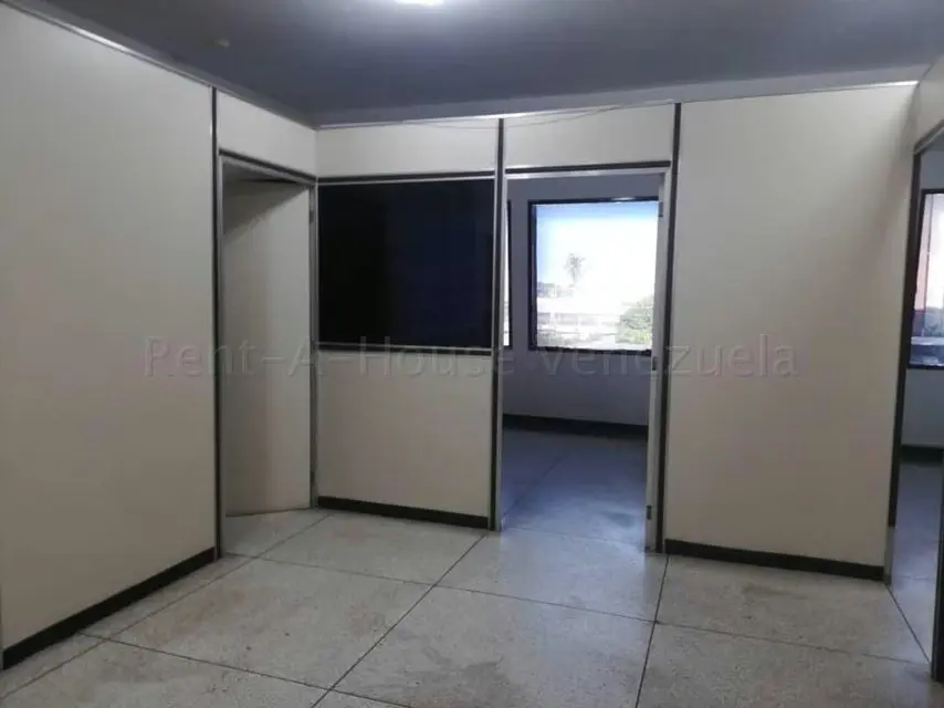 Local Comercial en Alquiler en Plaza Alonso, Zulia - 3
