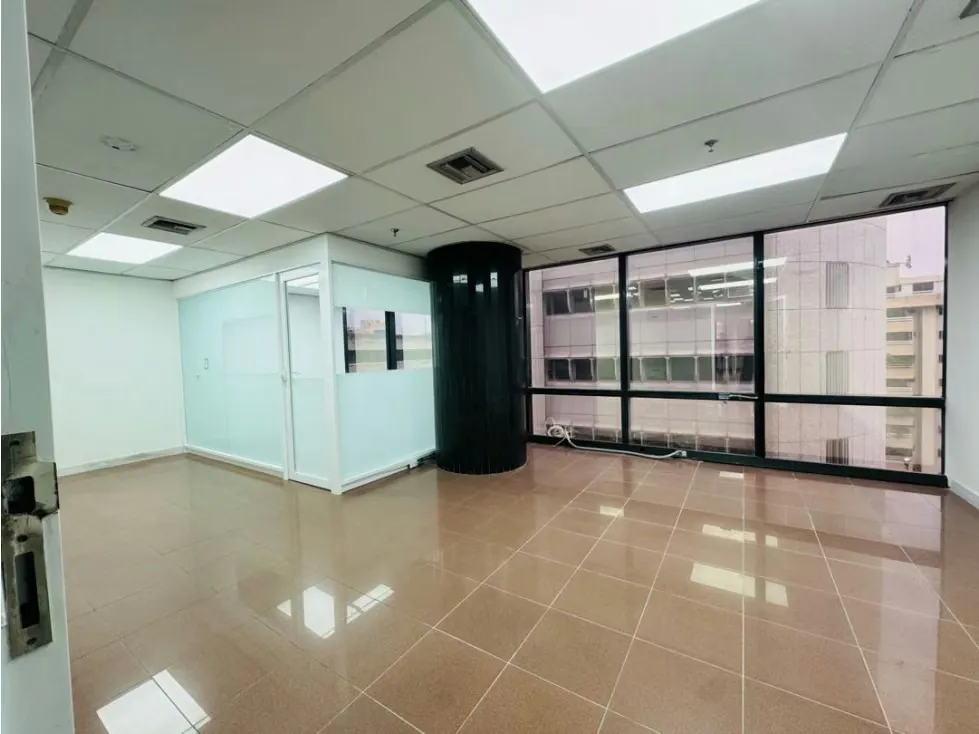 Se vende alquila oficina 400m2 El Rosal - 4