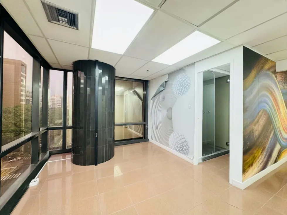 Se vende alquila oficina 400m2 El Rosal - 5