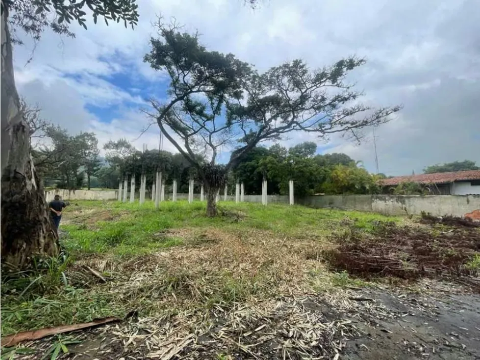 Se vende terreno 2121m2. Valle Arriba - 3