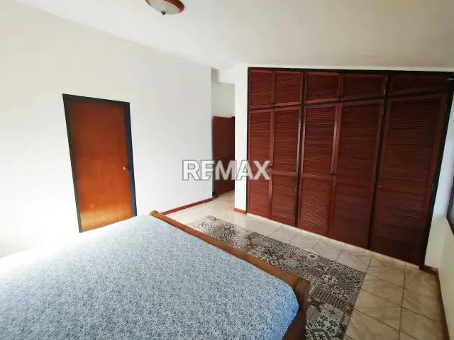 AMPLIA Y HERMOSA CASA EN VENTA EN LOMAS DE MONTE CLARO - 13