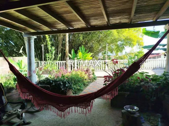 AMPLIA Y HERMOSA CASA EN VENTA EN LOMAS DE MONTE CLARO - 6