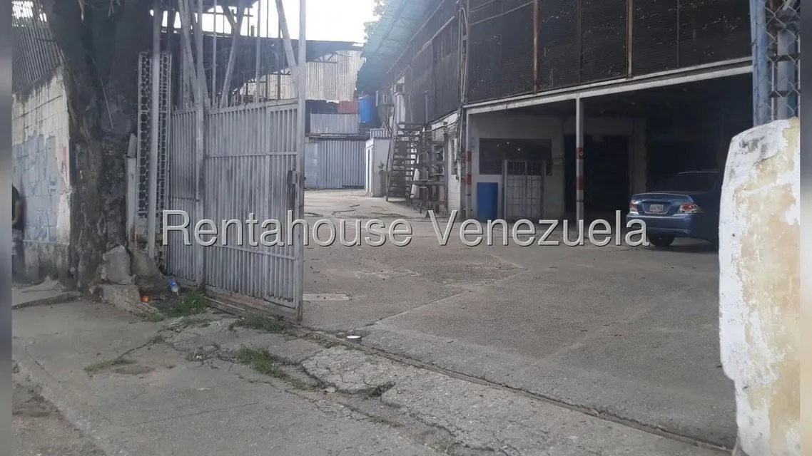 Terreno (Comercial) en Venta en San Martin, Distrito Metropolitano - 3
