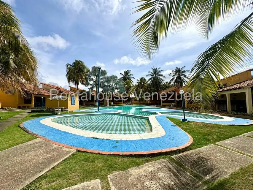 Casa (Casas de Playa) en Venta en Flamingo, Falcon - 15