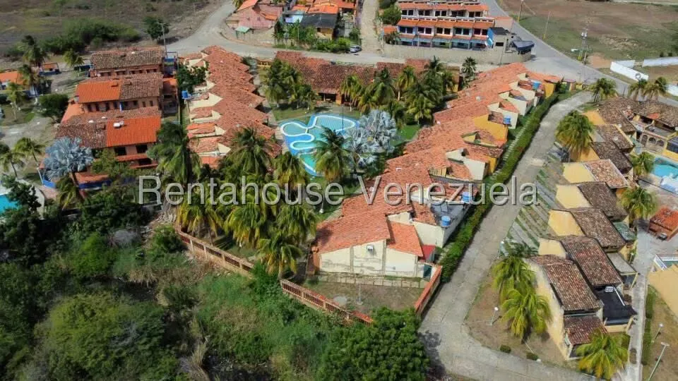 Casa (Casas de Playa) en Venta en Flamingo, Falcon - 19