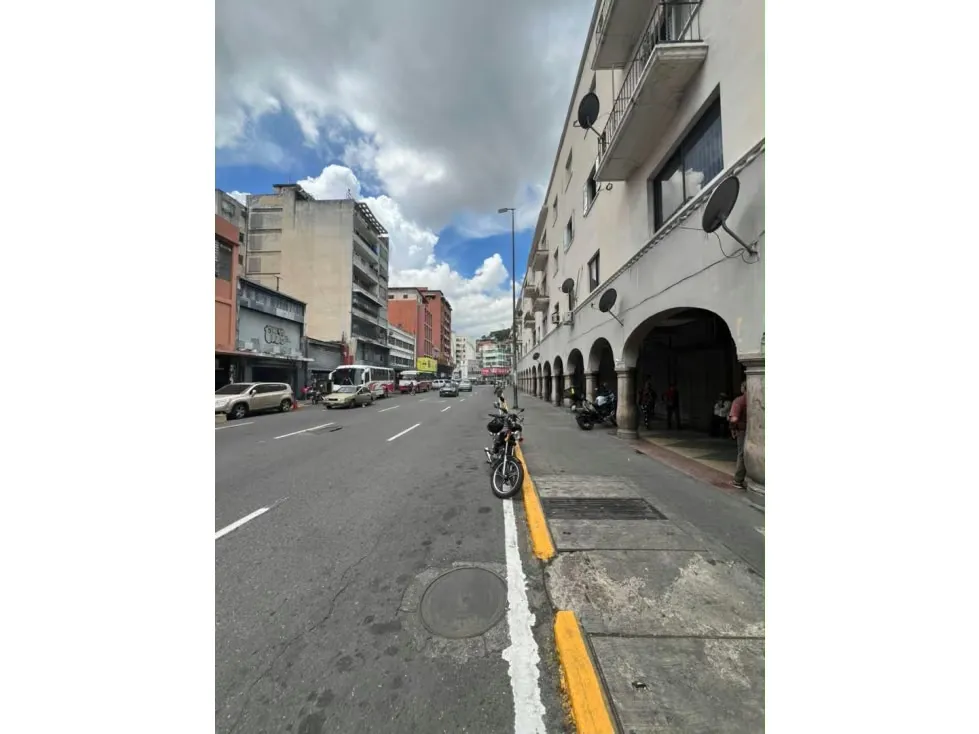 Se Alquila Local Comercial 905m² 2p El Silencio - 2