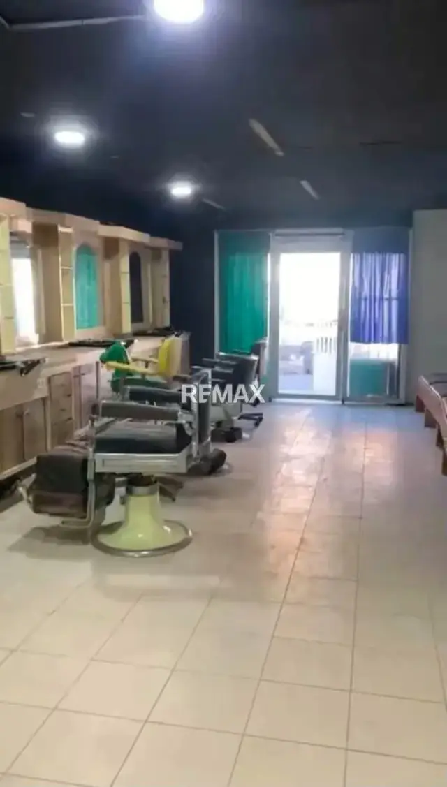 SE ALQUILA LOCAL PARA BARBERÍA , 23 DE ENERO MARACAY