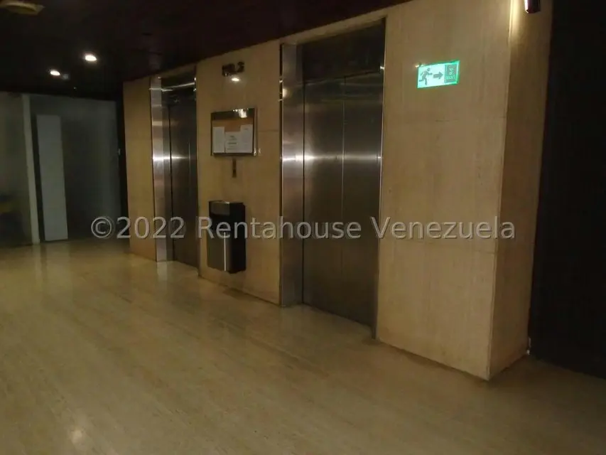 Oficina en Venta en Chuao, Distrito Metropolitano - 4