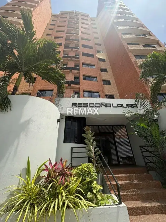 Apartamento en Alquiler Residencia Doña Laura Zona Este-Barquisimeto