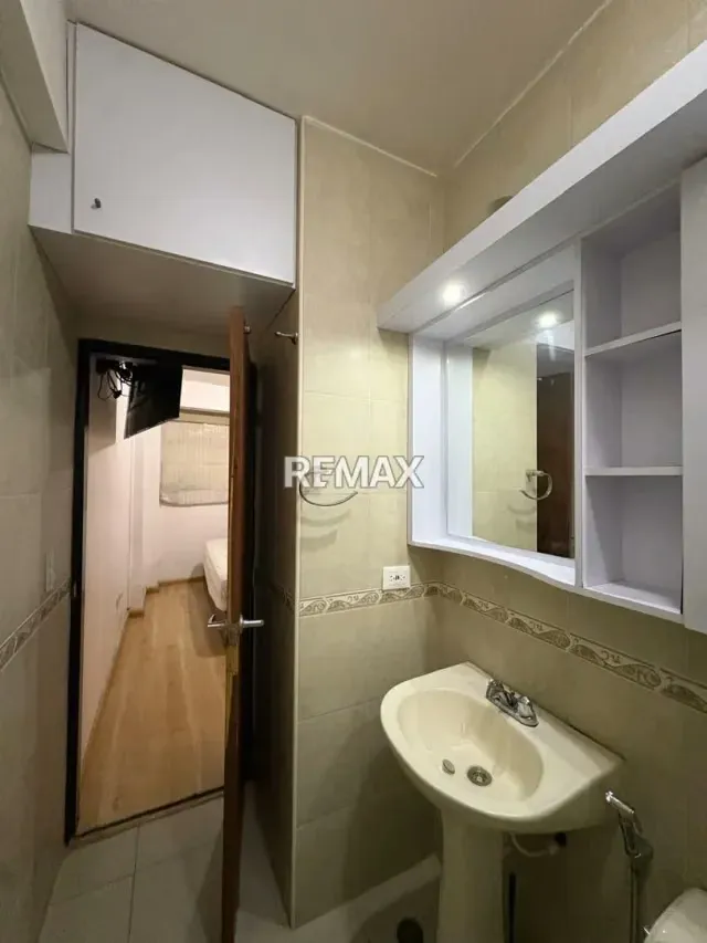 Apartamento en Alquiler Residencia Doña Laura Zona Este-Barquisimeto - 4
