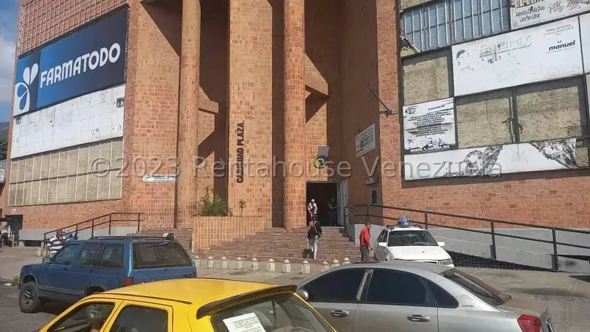 Comercial (Local Comercial) en Venta en Caricuao, Distrito Metropolitano
