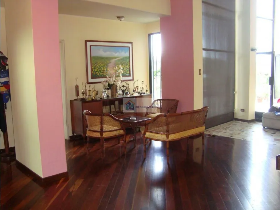 Se vende casa 570m2 Club de Campo 6402 - 6