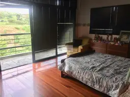 View 10