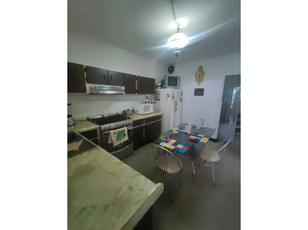 Se vende casa en calle cerrada 320m2 El Marqués 1089 - 11