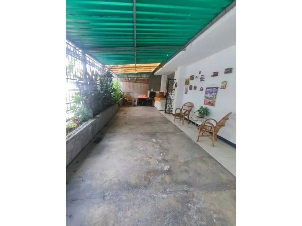 Se vende casa en calle cerrada 320m2 El Marqués 1089 - 13