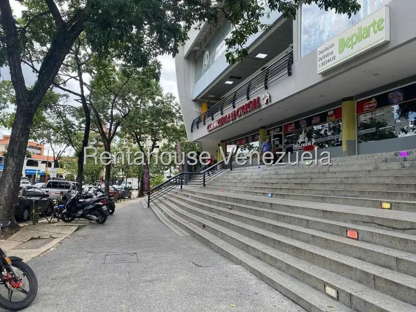 Local Comercial en Alquiler en El Parral, Carabobo - 24