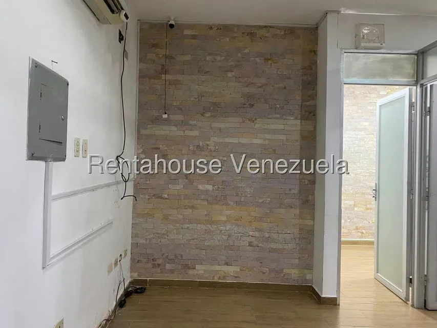 Local Comercial en Alquiler en El Parral, Carabobo - 4