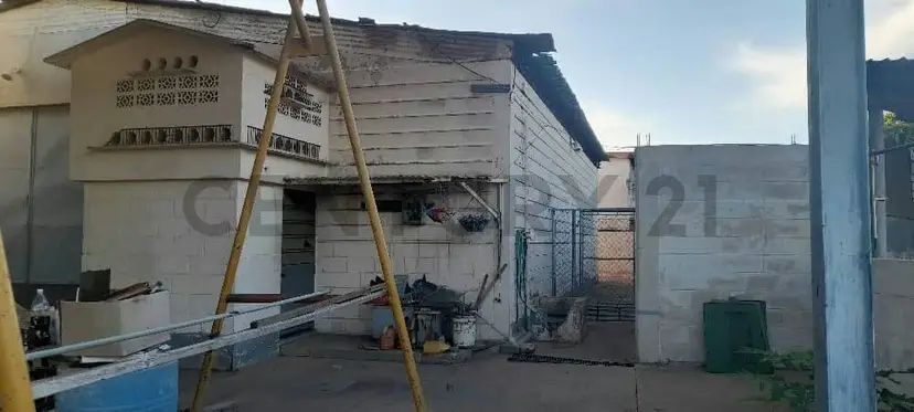 Venta de Galpon a una Cuadra de La Limpia