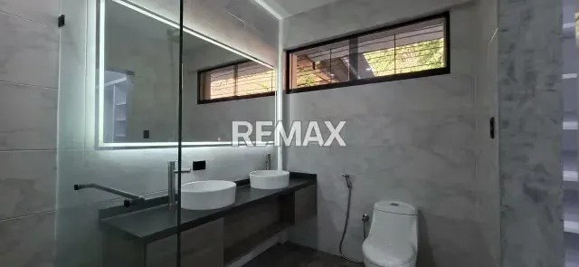 espectacular casa en los naranjos - 11