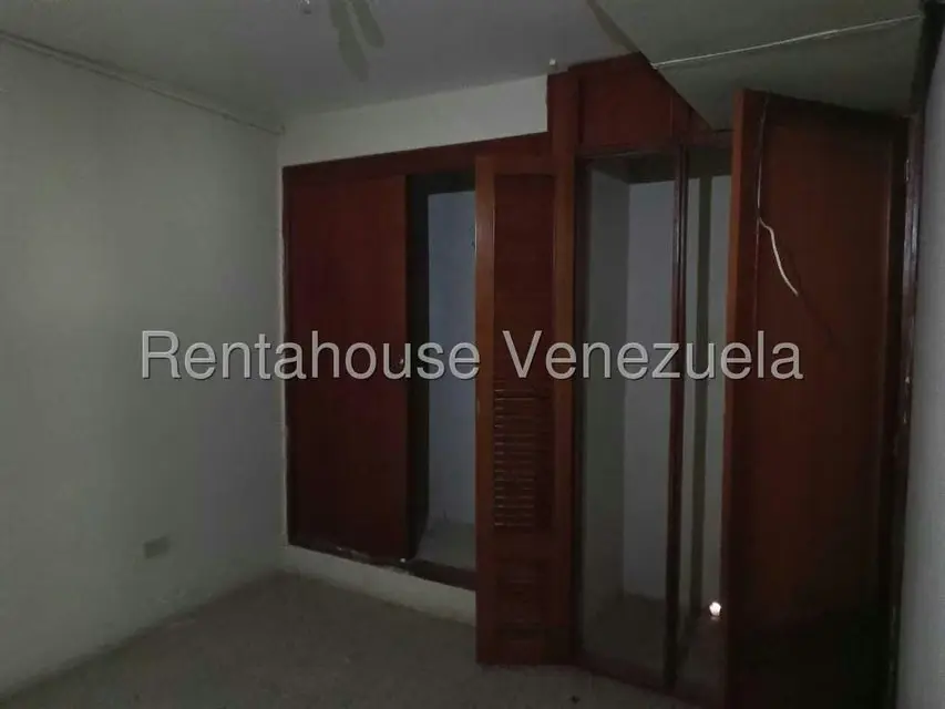 Casa (1 Nivel) en Venta en Avenida Universidad, Zulia - 7