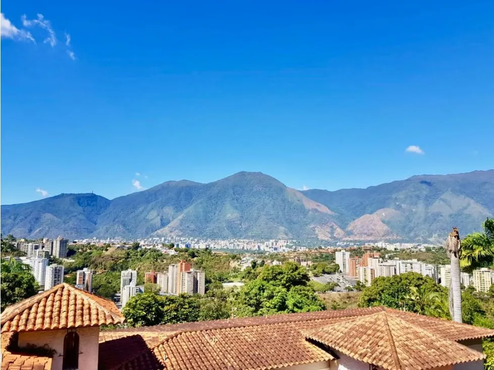 Se vende casa 1000m2 Cerro Verde 0314 - 4