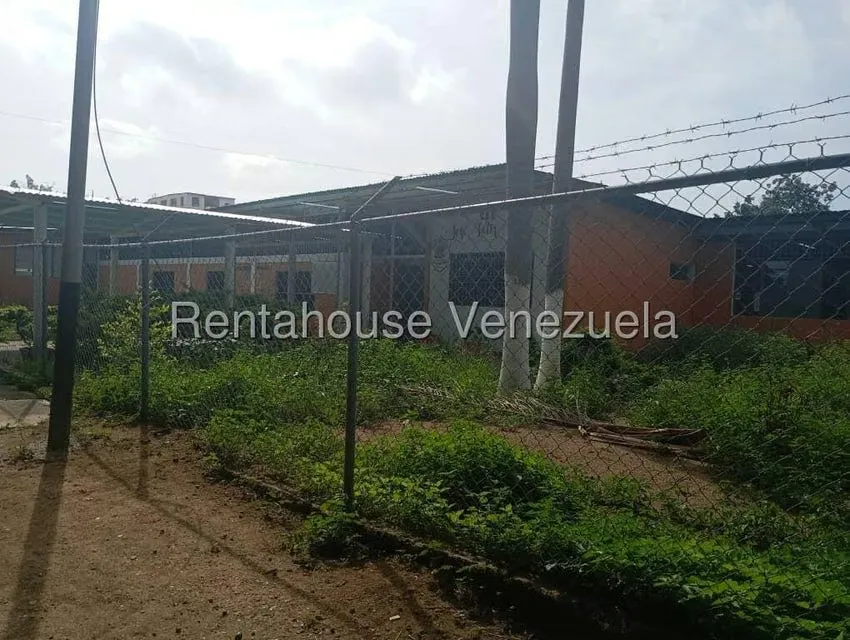 Casa (1 Nivel) en Venta en Zona Oeste, Lara - 26