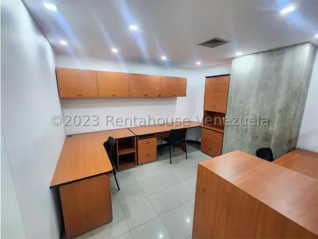 Oficina en Alquiler en Santa Paula, Distrito Metropolitano - 3