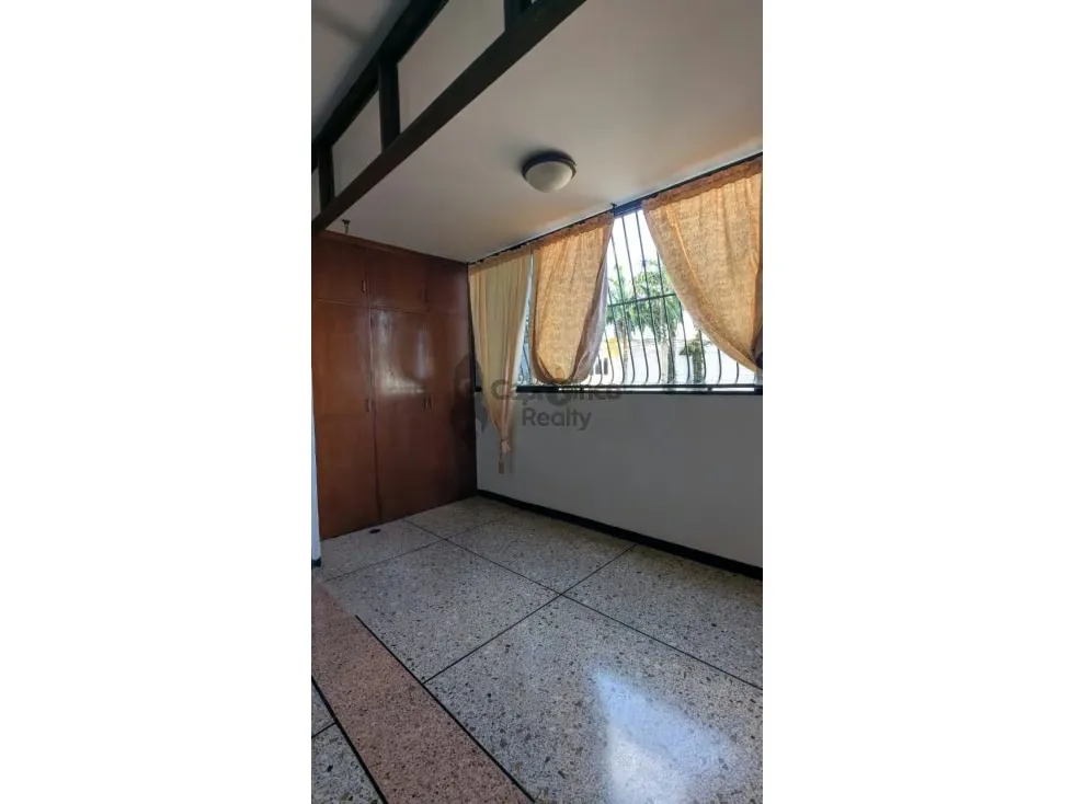 Venta apartamento urb La Ceiba. Cerca Av Bolívar Norte - 5