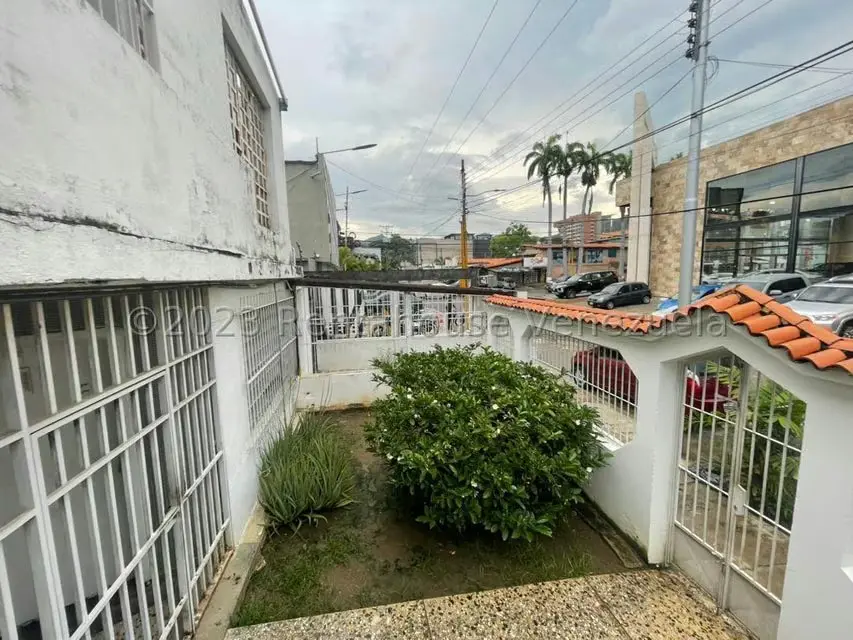 Casa (Duplex) en Venta en El Viñedo, Carabobo - 3