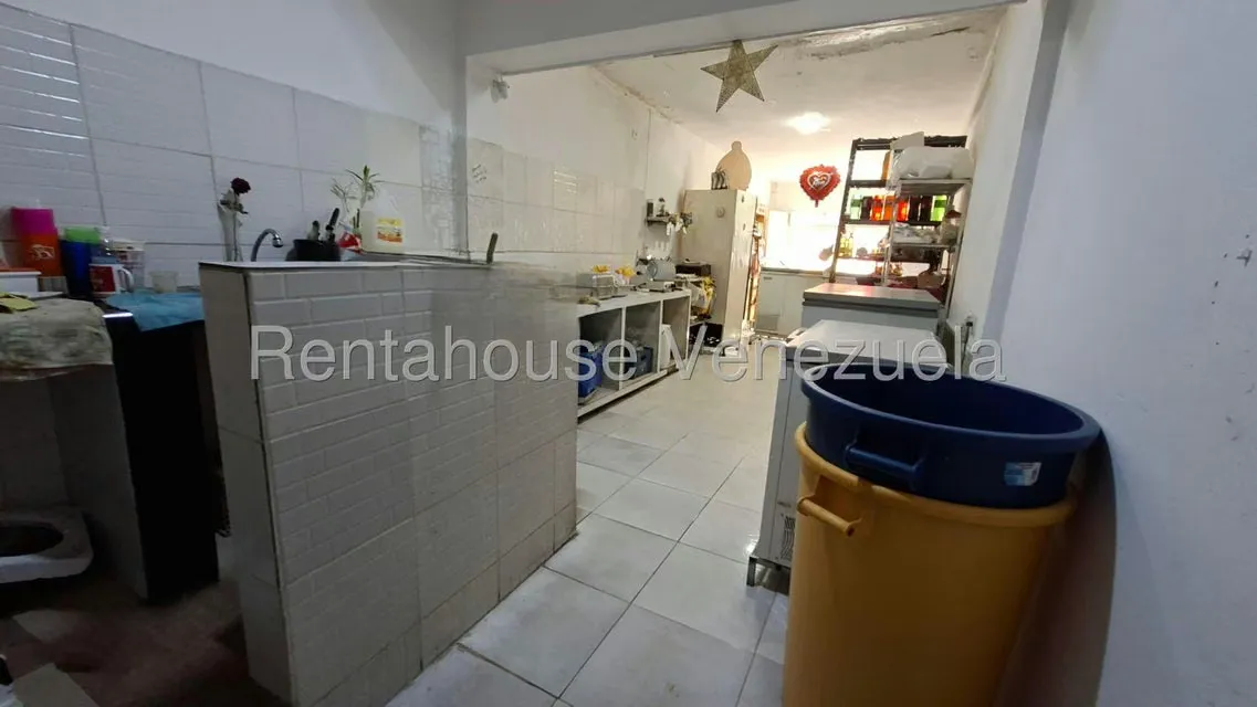 Casa (Multipes Niveles) en Venta en Zona Oeste, Lara - 37